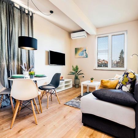 רוביני Room And Apartments Antea מראה חיצוני תמונה