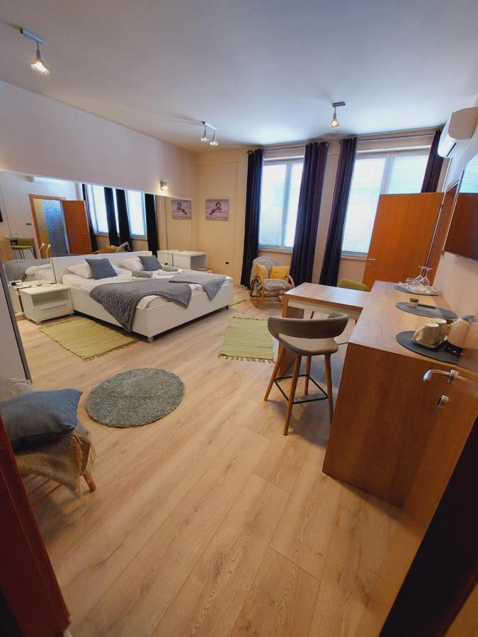רוביני Room And Apartments Antea מראה חיצוני תמונה