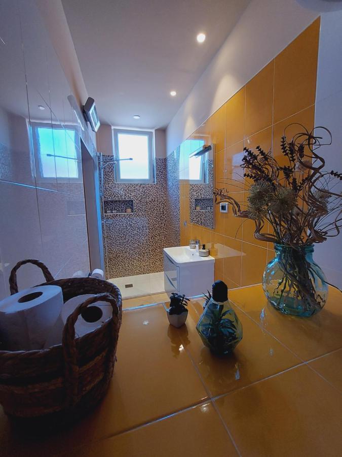 רוביני Room And Apartments Antea מראה חיצוני תמונה