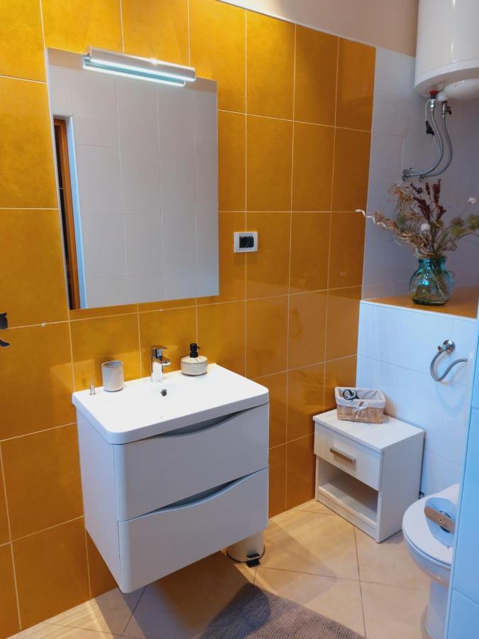 רוביני Room And Apartments Antea מראה חיצוני תמונה